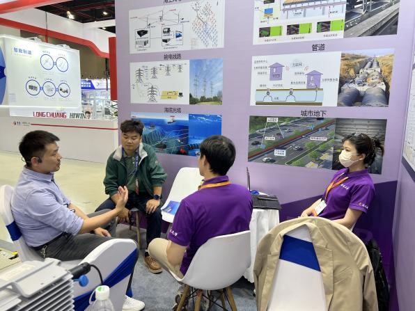 光博會(huì)5.jpg 光博會(huì)5.jpg