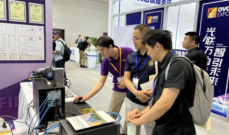 光博會(huì)9.jpg 光博會(huì)9.jpg