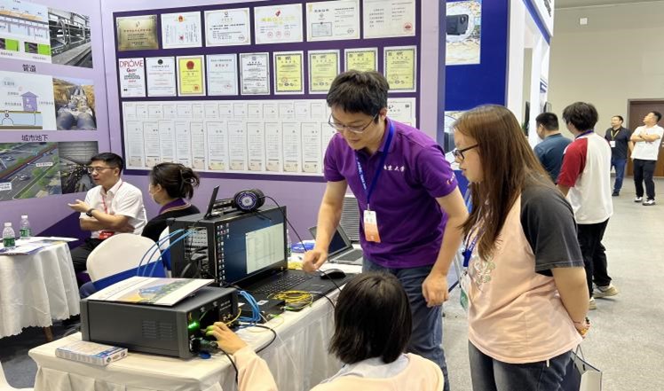 光博會(huì)11.jpg 光博會(huì)11.jpg